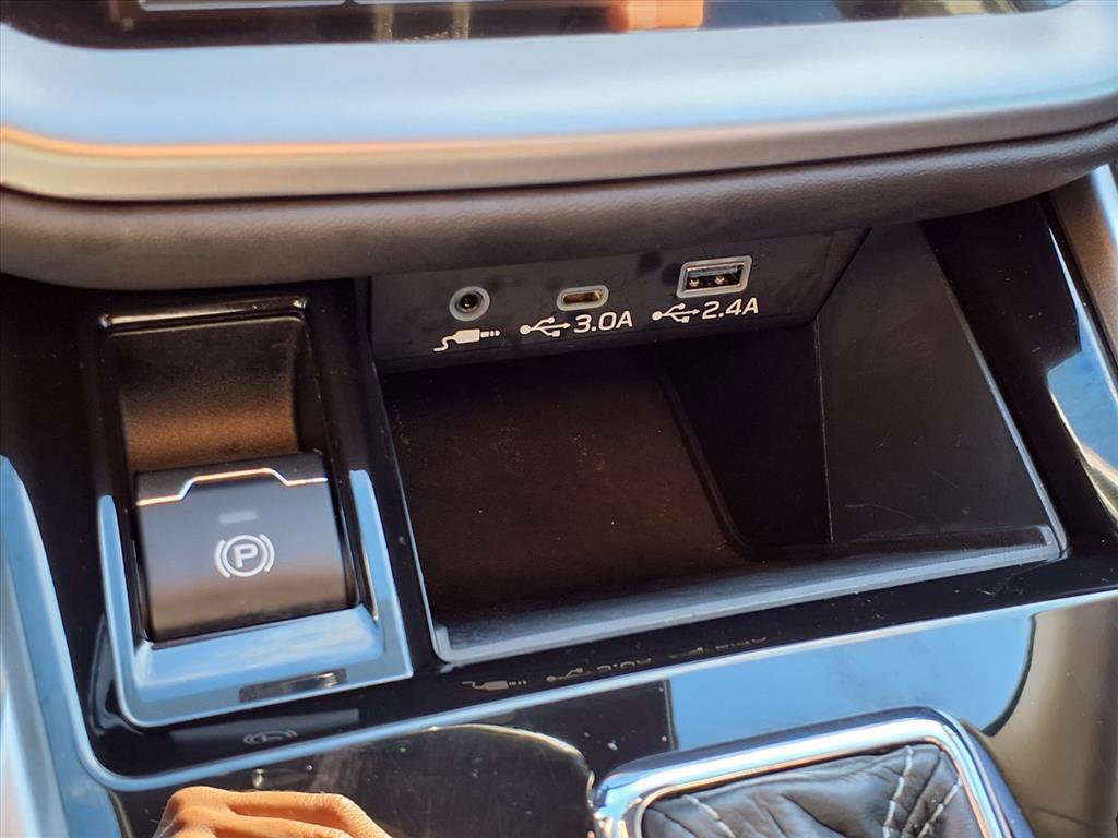 Certified 2025 Subaru Outback Premium image 7