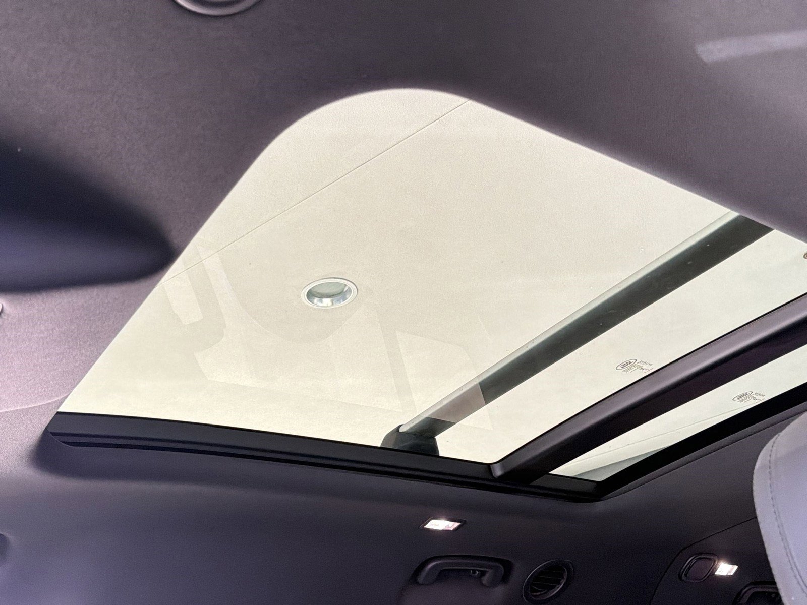 Certified 2023 Land Rover Defender 130 X image 15