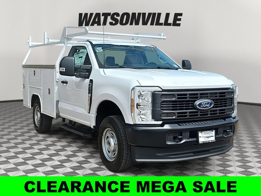 New 2025 Ford F250 XL w/ FX4 Off-Road Package