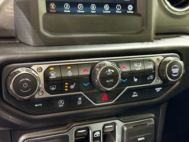 Used 2021 Jeep Wrangler Unlimited Sahara w/ Cold Weather Group image 17