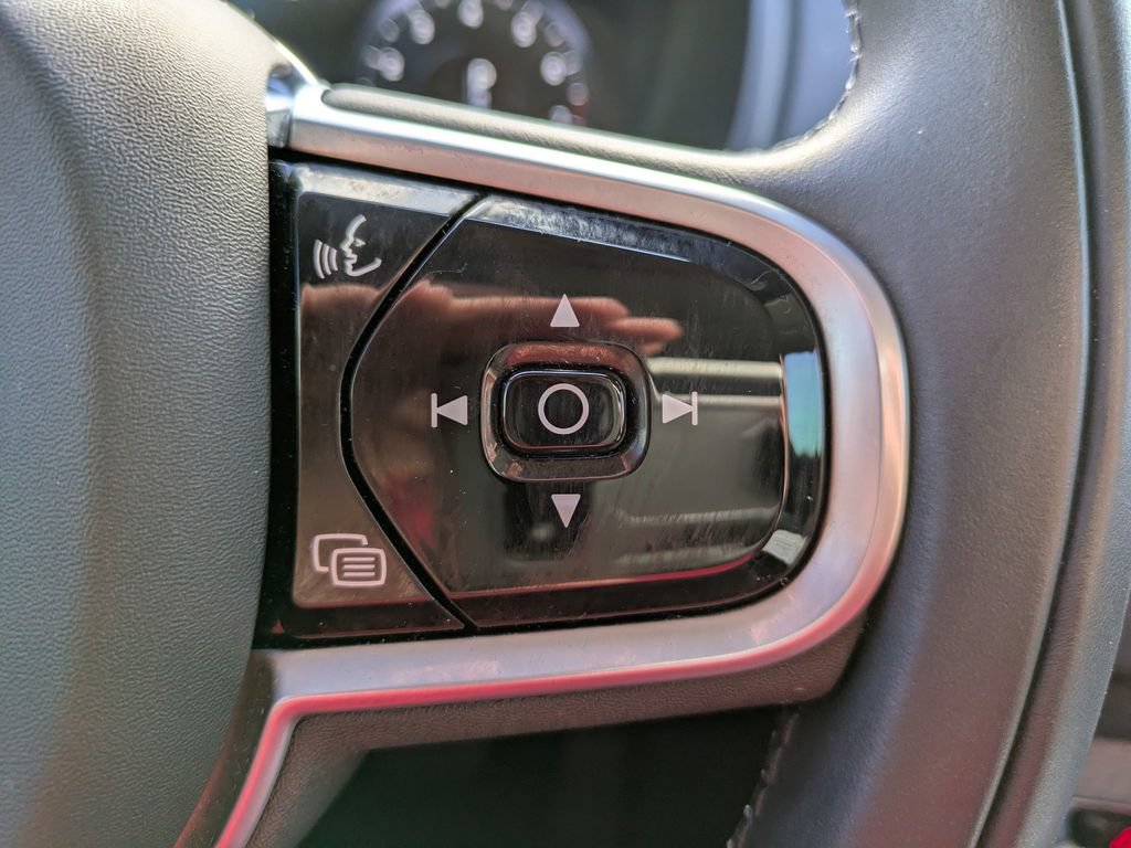Certified 2021 Volvo XC90 T6 Inscription w/ Advanced Package AWD/4WD image 25