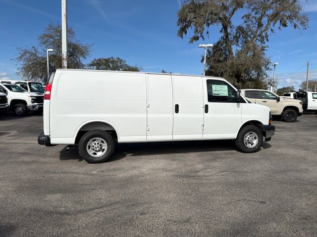 New 2025 Chevrolet Express 2500 Work Van 3D Extended Cargo Van w/ Driver Convenience Package RWD image 18