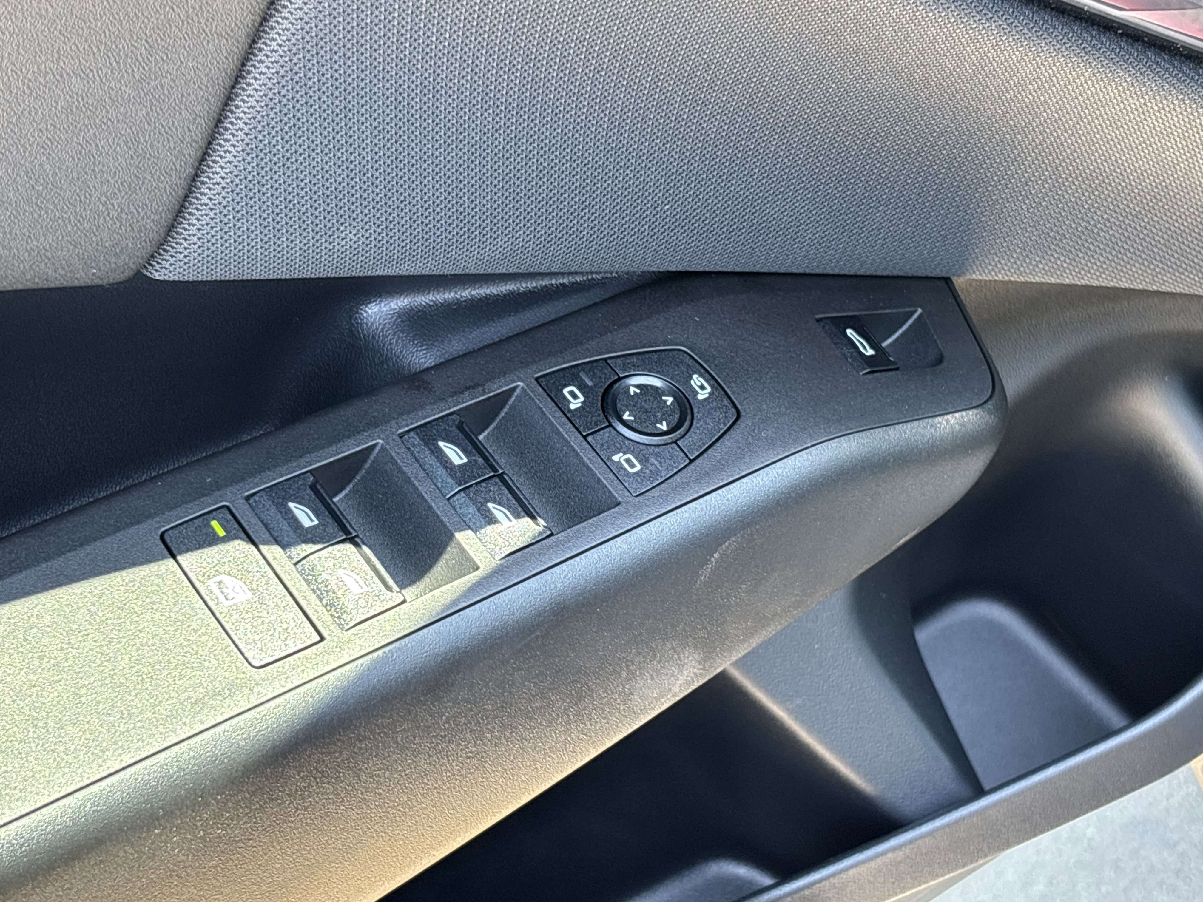 Certified 2025 BMW X3 xDrive30i w/ Convenience Package image 14