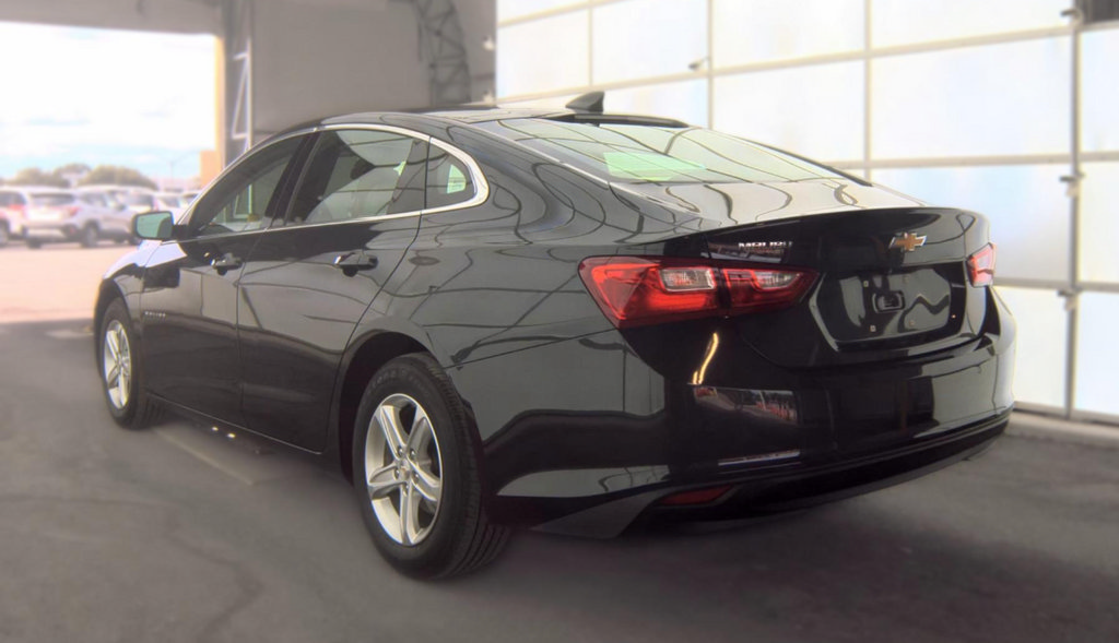 Used 2023 Chevrolet Malibu LS w/ Driver Confidence Package FWD image 7