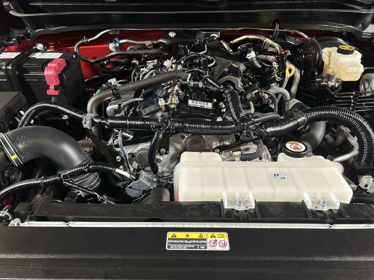 Used 2025 Toyota Tacoma SR w/ SR Upgrade Package RWD image 11