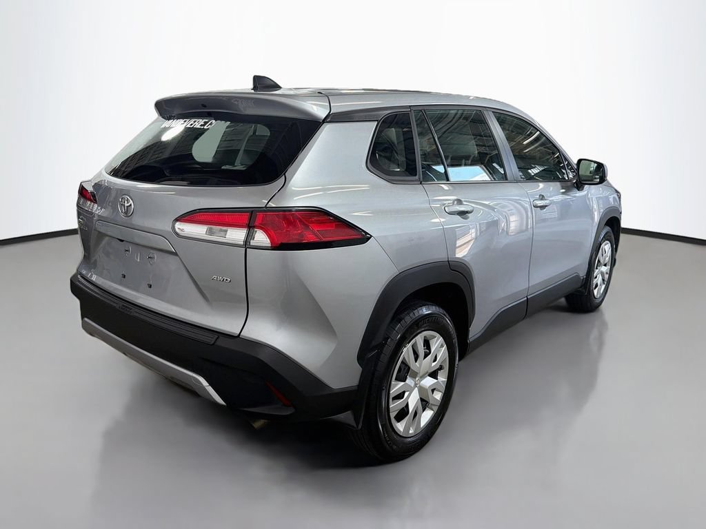 Used 2024 Toyota Corolla Cross L AWD/4WD image 9