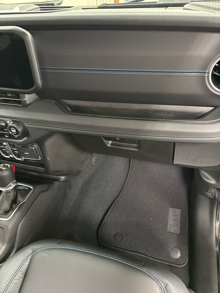 Used 2024 Jeep Wrangler High Altitude image 34