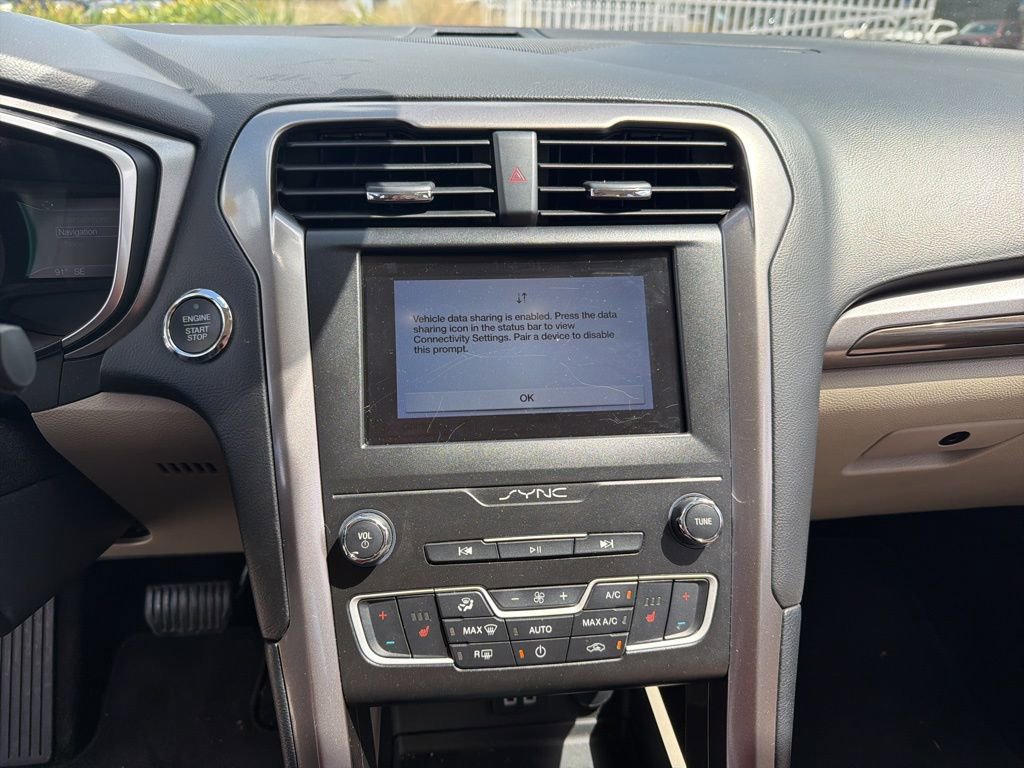 Used 2019 Ford Fusion SEL image 20