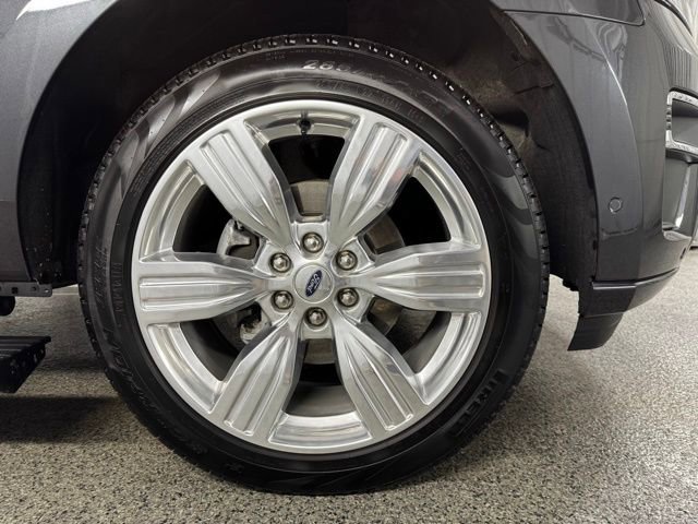 Used 2024 Ford Expedition Platinum image 32