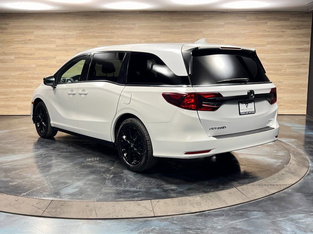Used 2024 Honda Odyssey Sport image 11