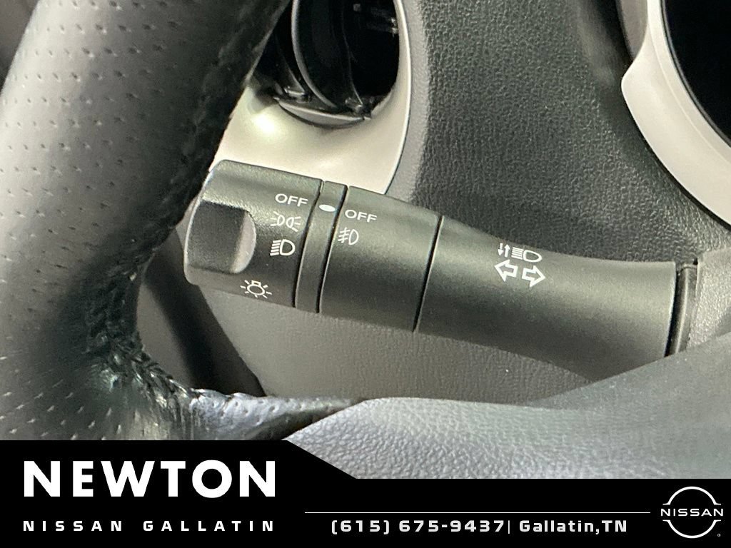 Used 2014 Nissan Juke SV w/ Navigation Package FWD image 29