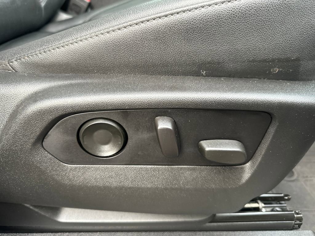 Used 2021 Chevrolet Tahoe Z71 w/ Z71 Off-Road Package image 43