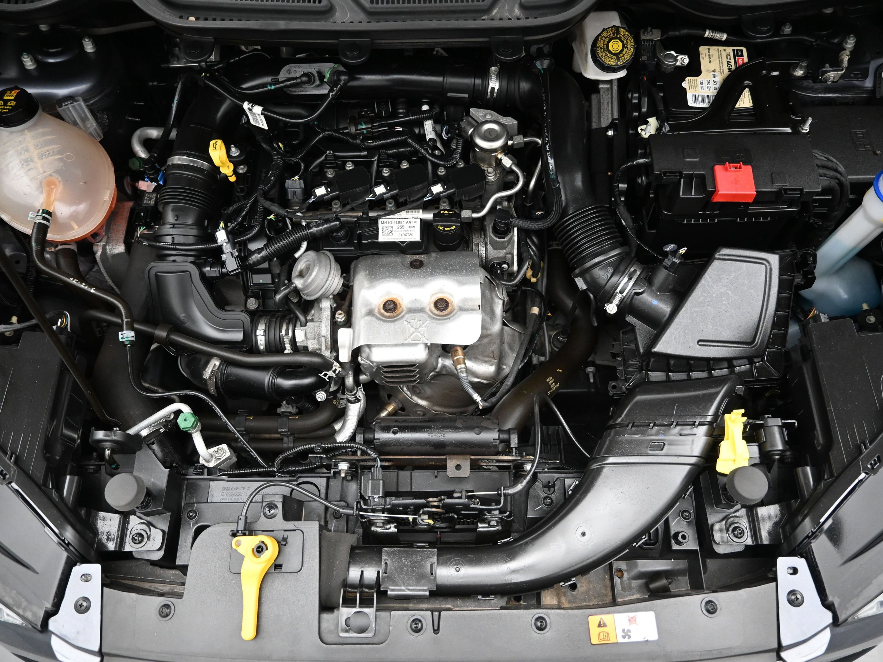 Used 2021 Ford EcoSport SE image 28