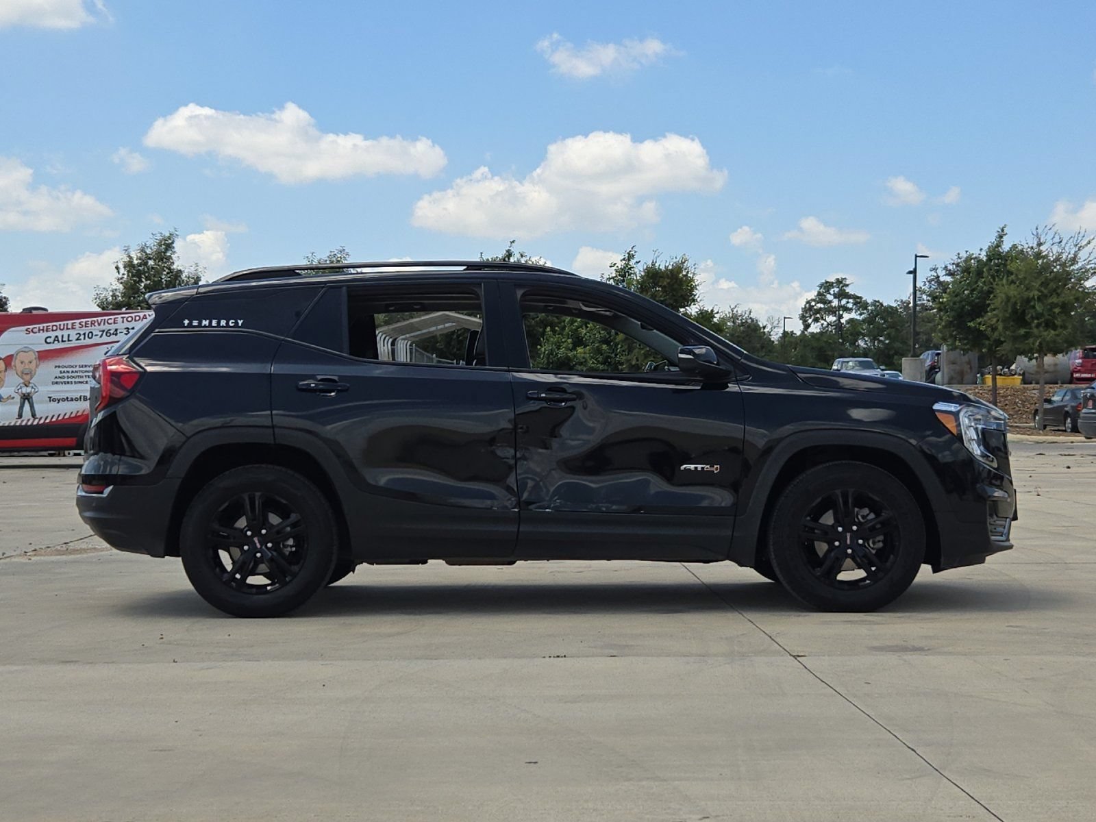 Used 2022 GMC Terrain AT4 w/ Infotainment Package II AWD/4WD image 6