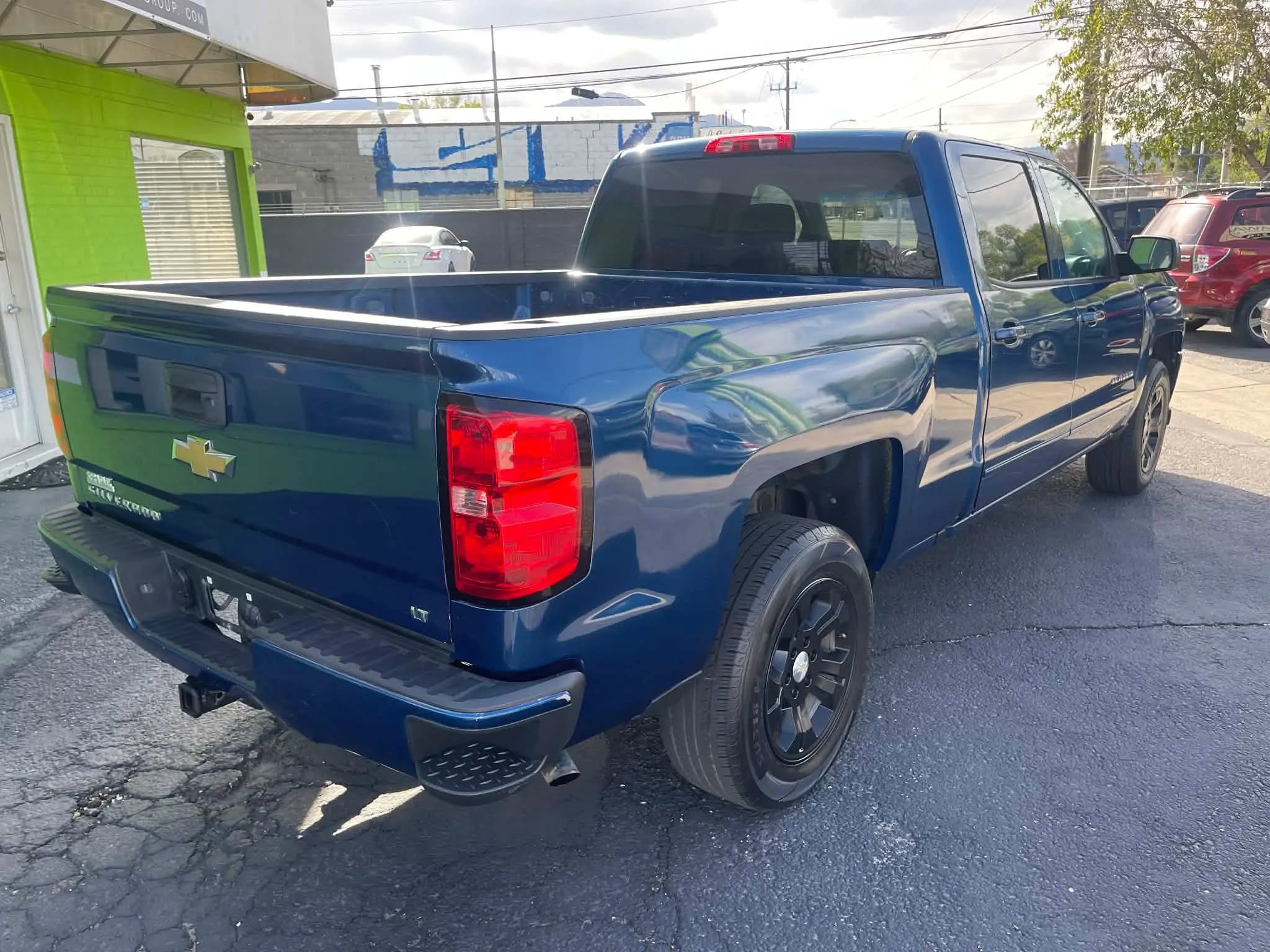 Used 2016 Chevrolet Silverado 1500 LT w/ LT Convenience Package AWD/4WD image 8