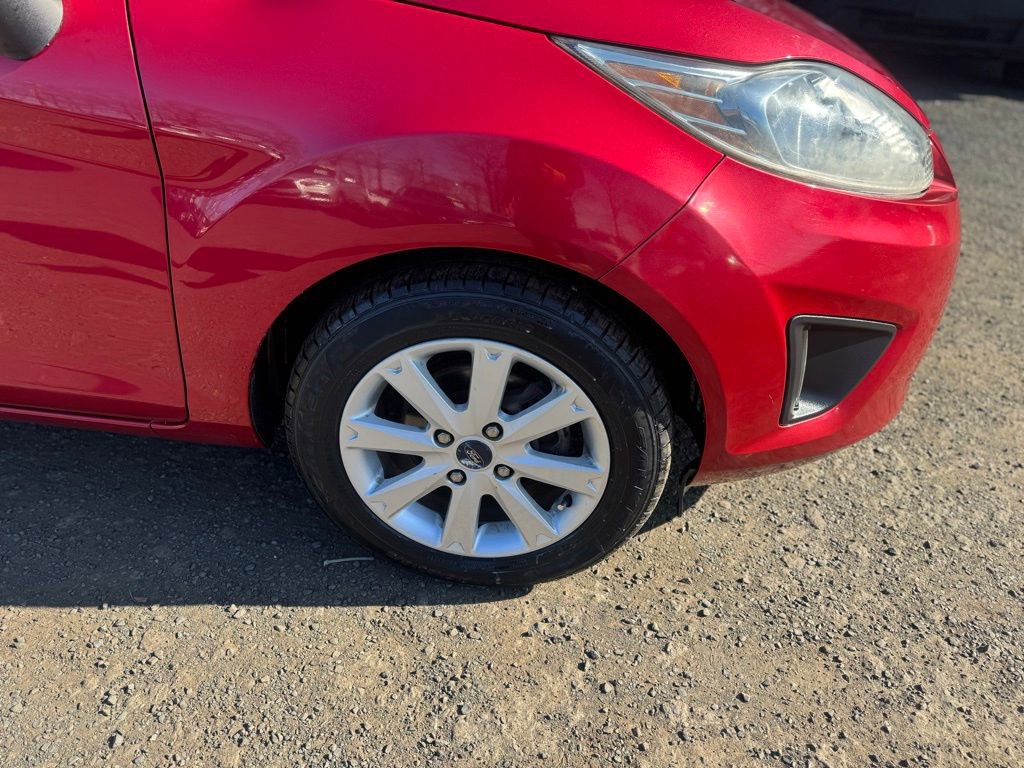Used 2011 Ford Fiesta SE w/ 202A Rapid Spec Order Code image 16
