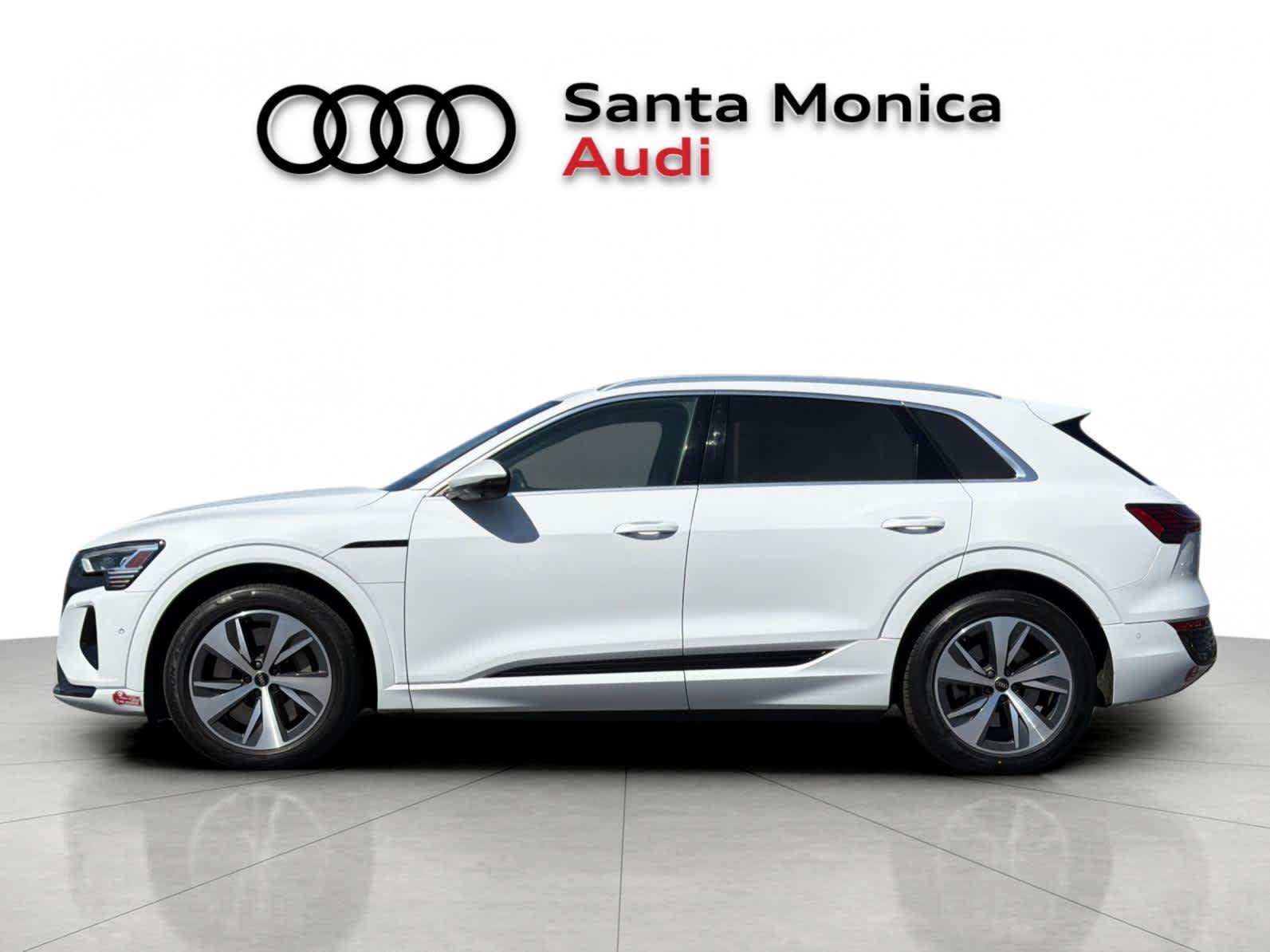 Used 2024 Audi Q8 e-tron Premium Plus w/ Premium Plus Package AWD/4WD image 5