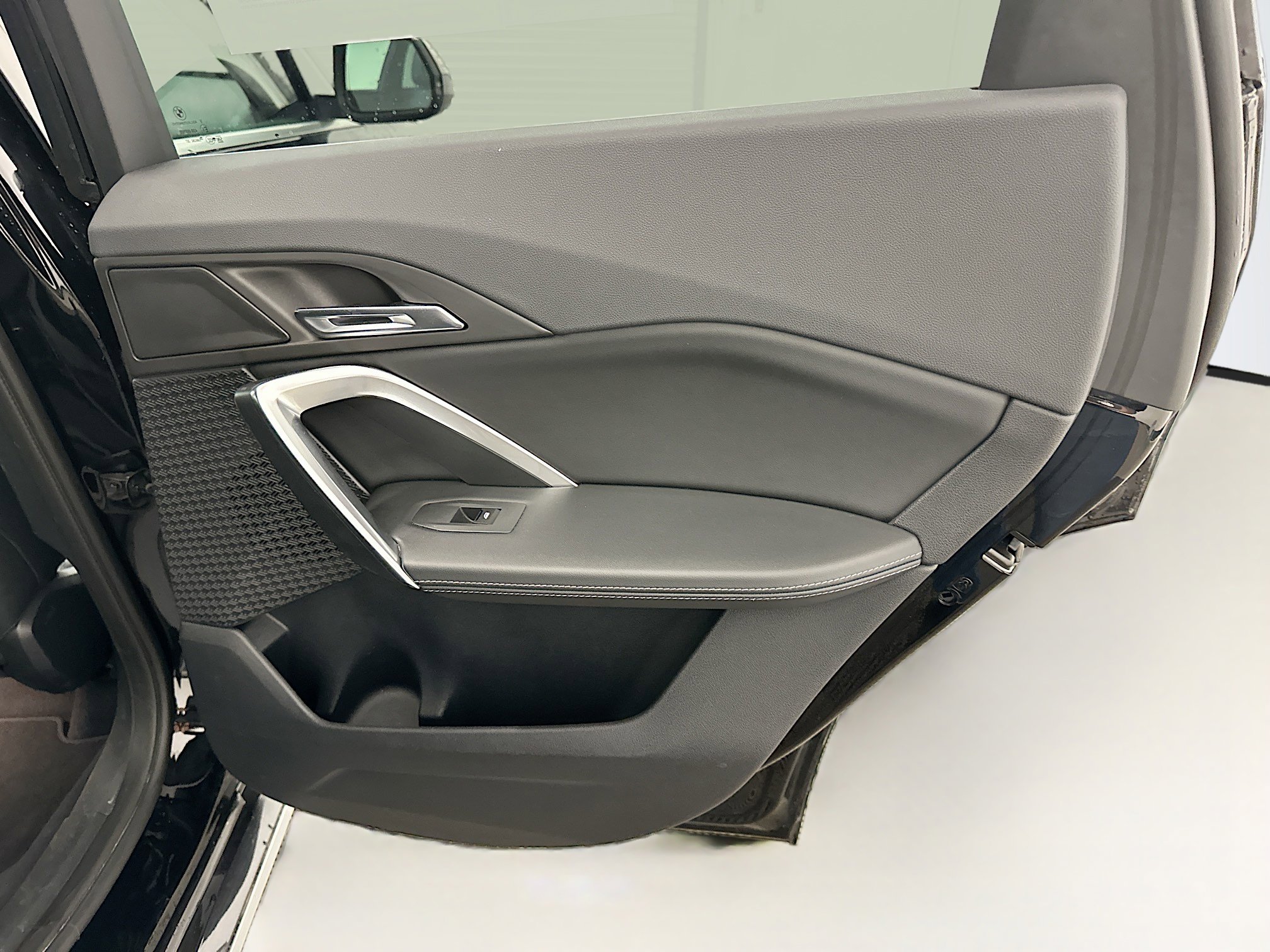 Used 2025 BMW X1 xDrive28i image 32