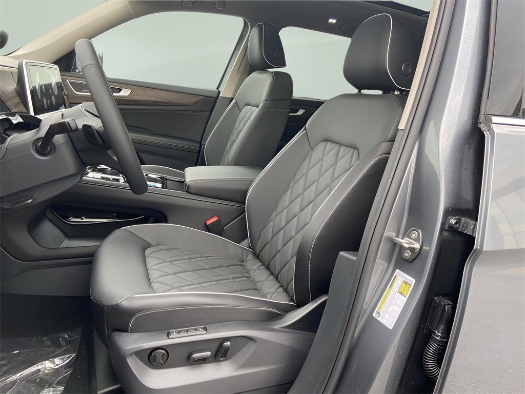 New 2025 Volkswagen Atlas SEL Premium R-Line image 9