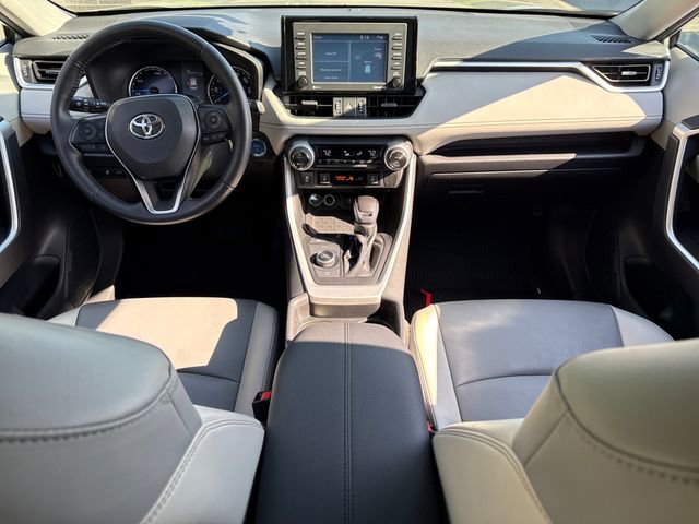 Used 2021 Toyota RAV4 XLE Premium AWD/4WD image 18