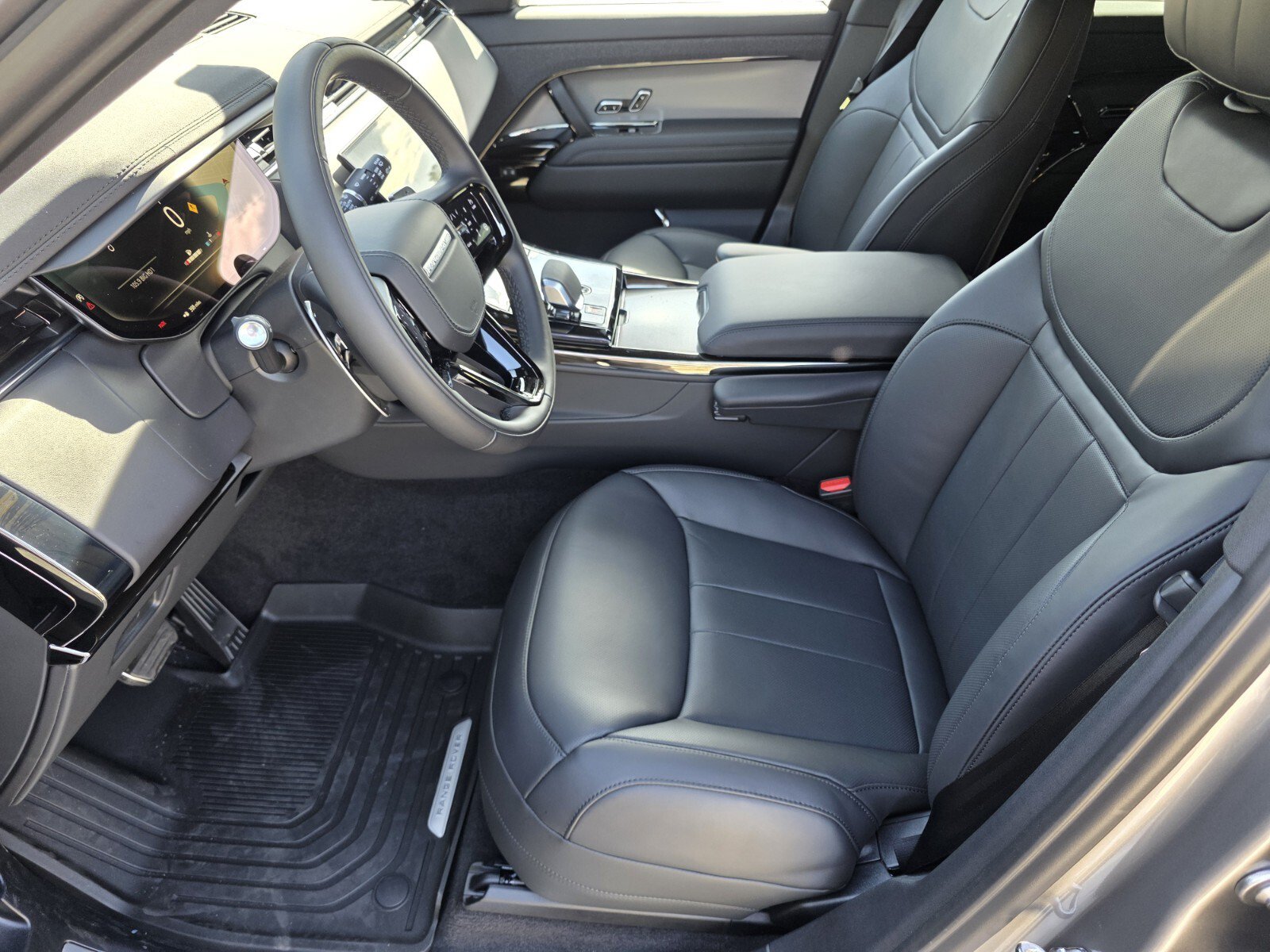 Used 2026 Land Rover Range Rover Sport Dynamic SE AWD/4WD image 9