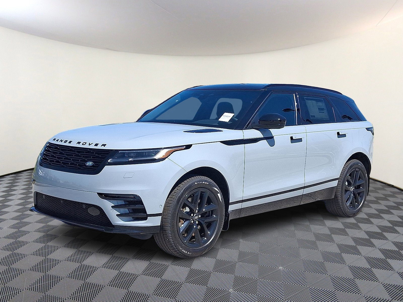 New 2026 Land Rover Range Rover Velar Dynamic SE AWD/4WD image 1