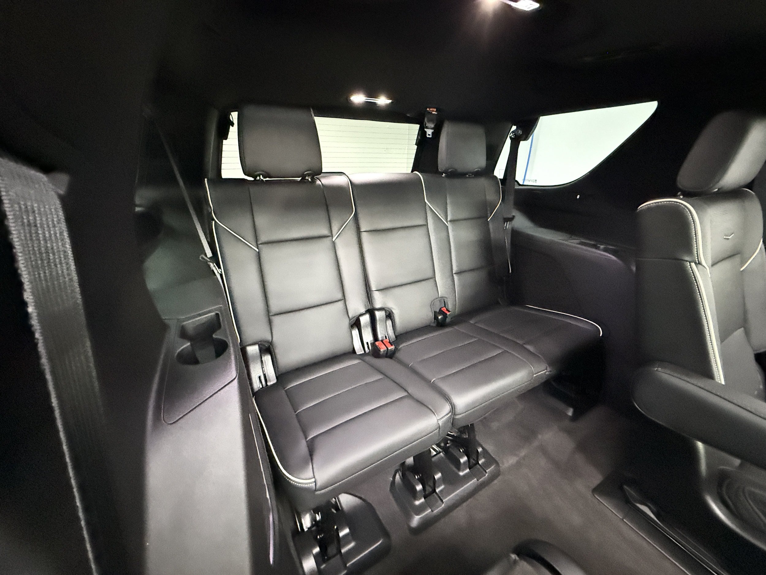 Used 2023 Cadillac Escalade Sport w/ LPO, ONYX Package AWD/4WD image 29