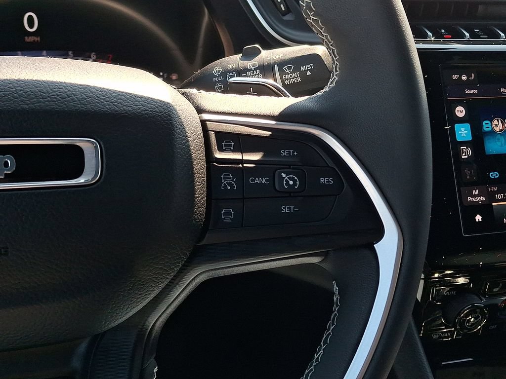 Used 2023 Jeep Grand Cherokee L Laredo AWD/4WD image 21