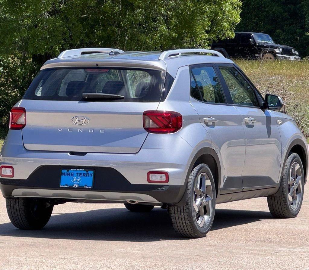 New 2026 Hyundai Venue SEL image 23