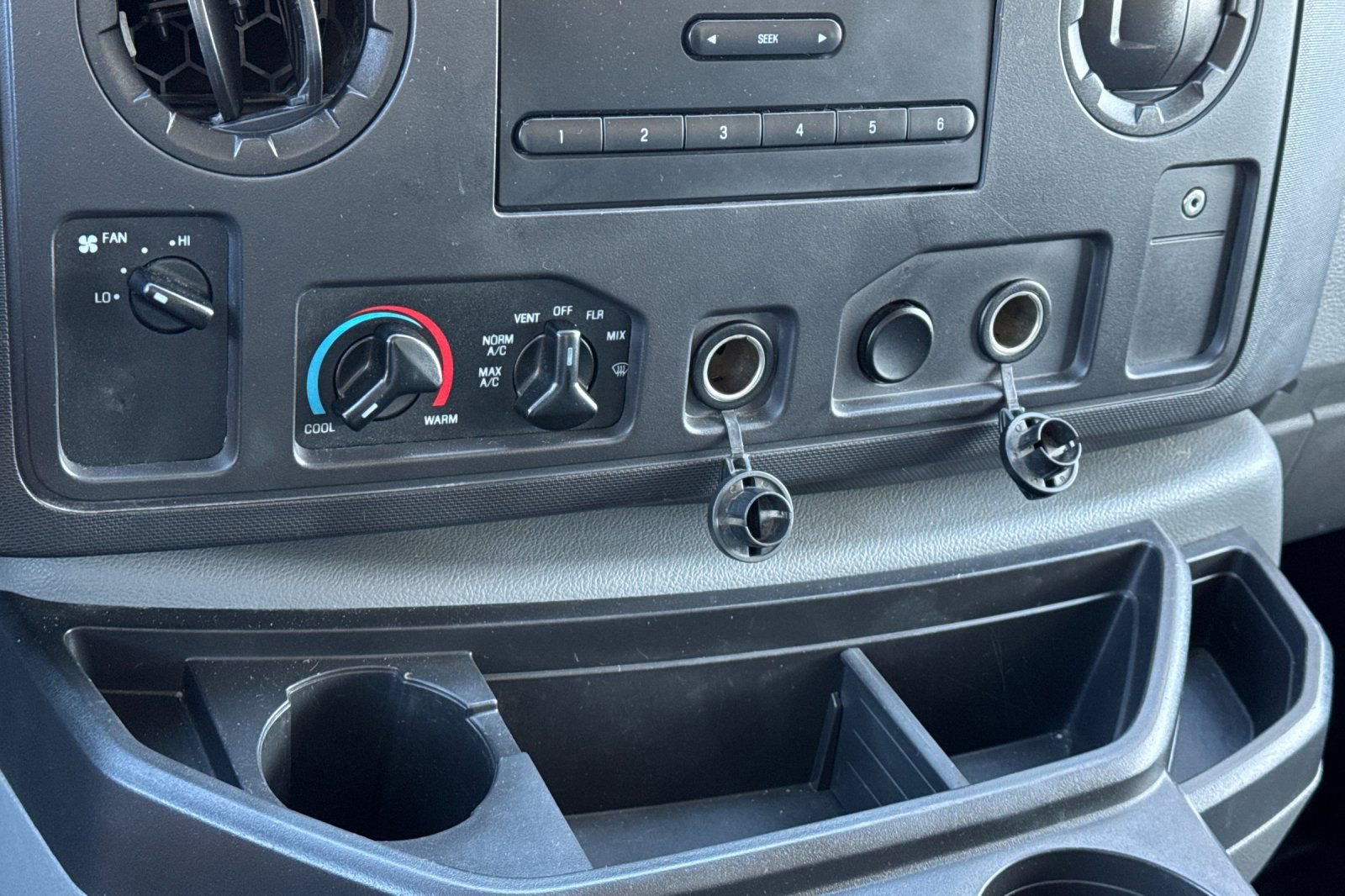 Used 2019 Ford E-450 and Econoline 450 Super Duty w/ Power Windows & Locks Group RWD image 19