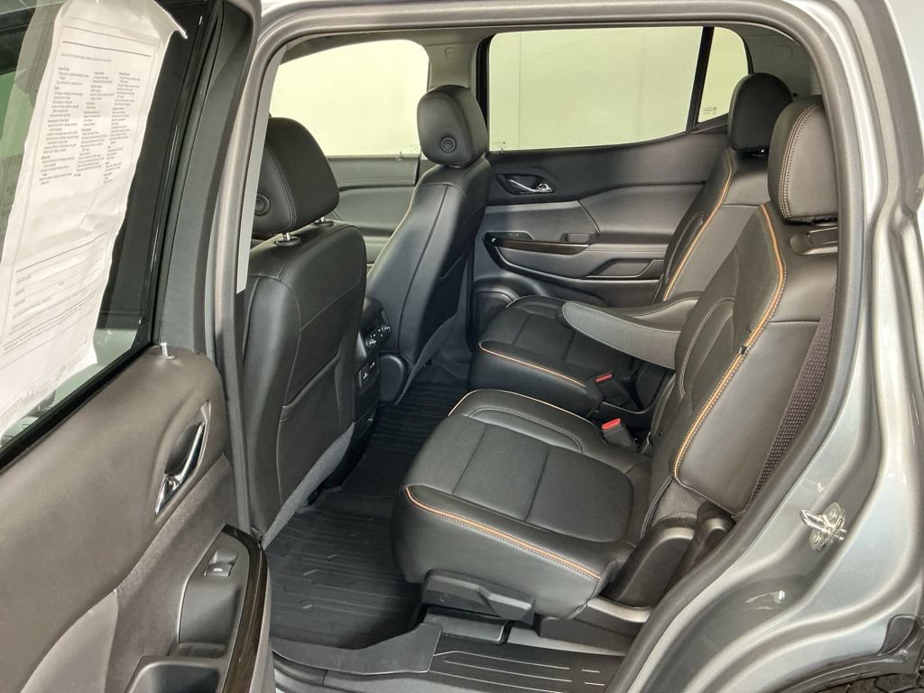 Used 2023 GMC Acadia AT4 w/ Technology Package AWD/4WD image 17