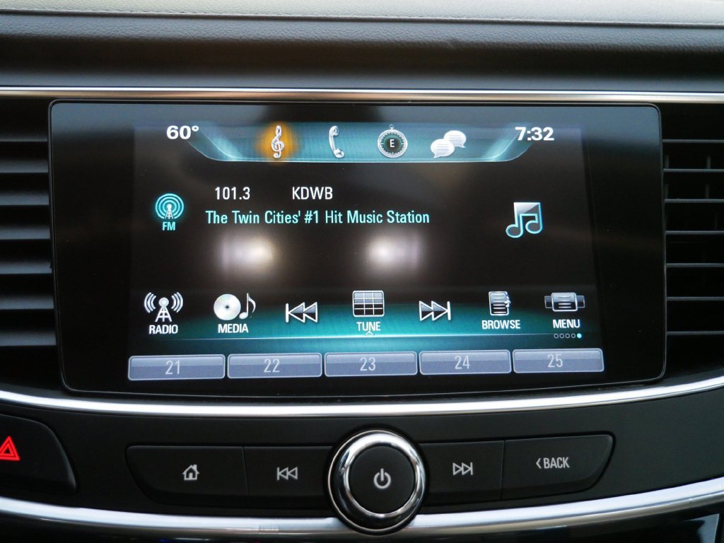 Used 2018 Buick LaCrosse Essence FWD image 18
