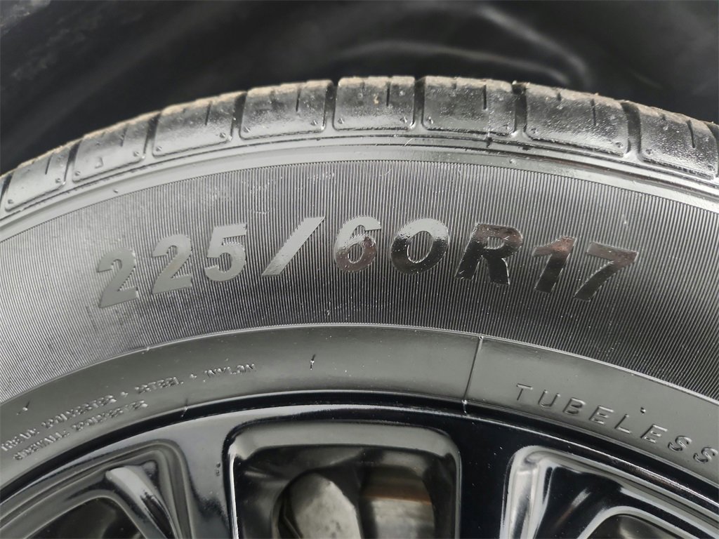 Used 2019 Jeep Cherokee Latitude Plus image 31