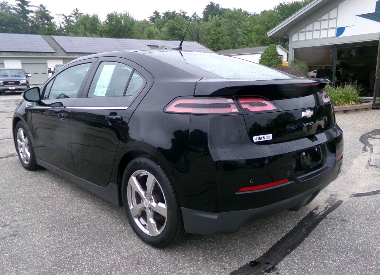 Used 2014 Chevrolet Volt Premium w/ Premium Trim Package FWD image 7