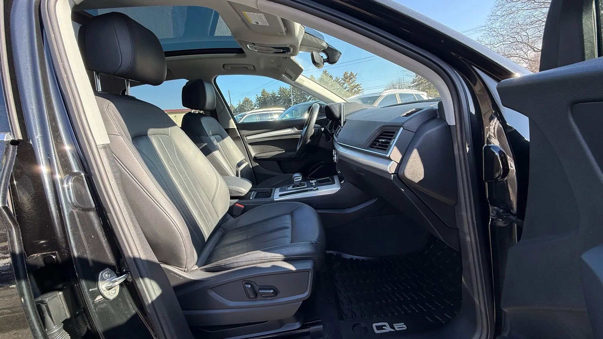 Used 2019 Audi Q5 2.0T Premium Plus w/ Premium Plus Package image 34