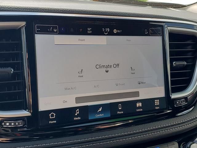 New 2026 Chrysler Pacifica Select image 11