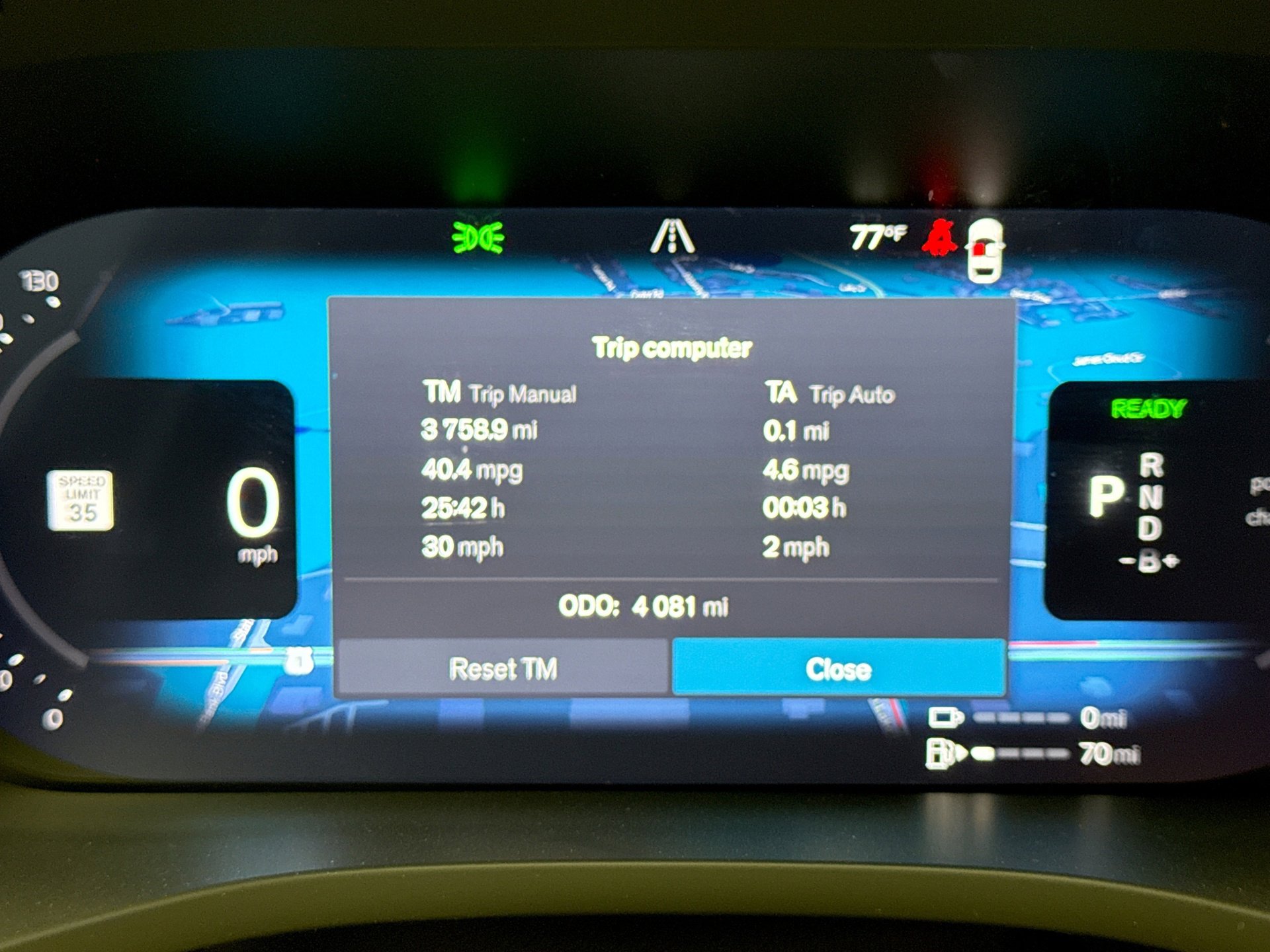 Used 2025 Volvo XC60 T8 Plus w/ Climate Package image 13