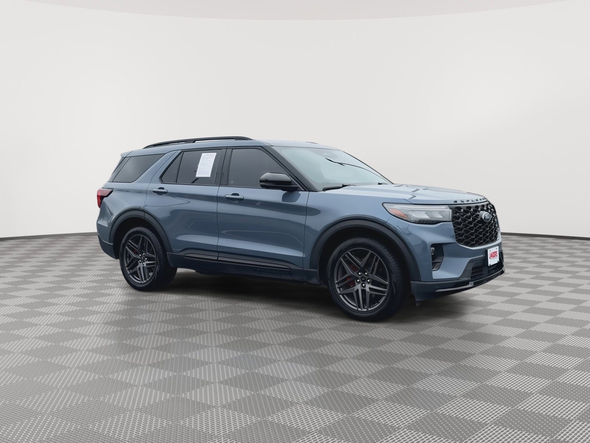 Used 2025 Ford Explorer ST w/ Sun And Sound Package image 2