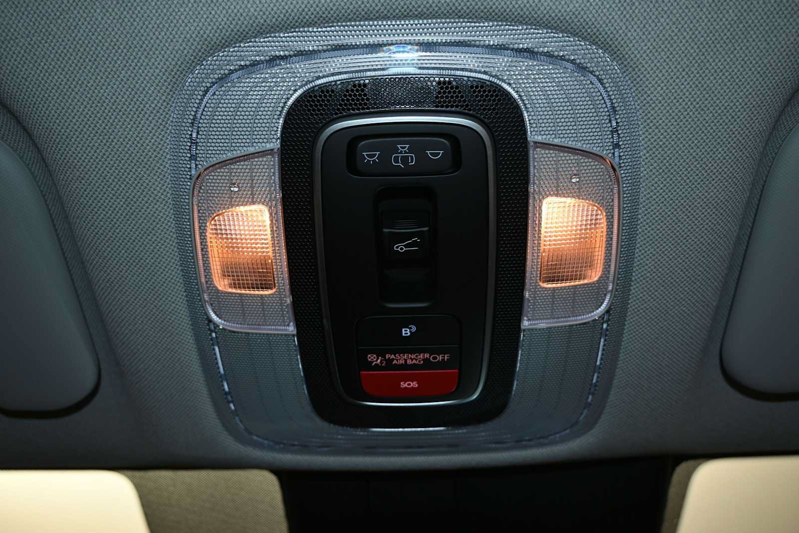 Used 2025 Hyundai Elantra Limited FWD image 23