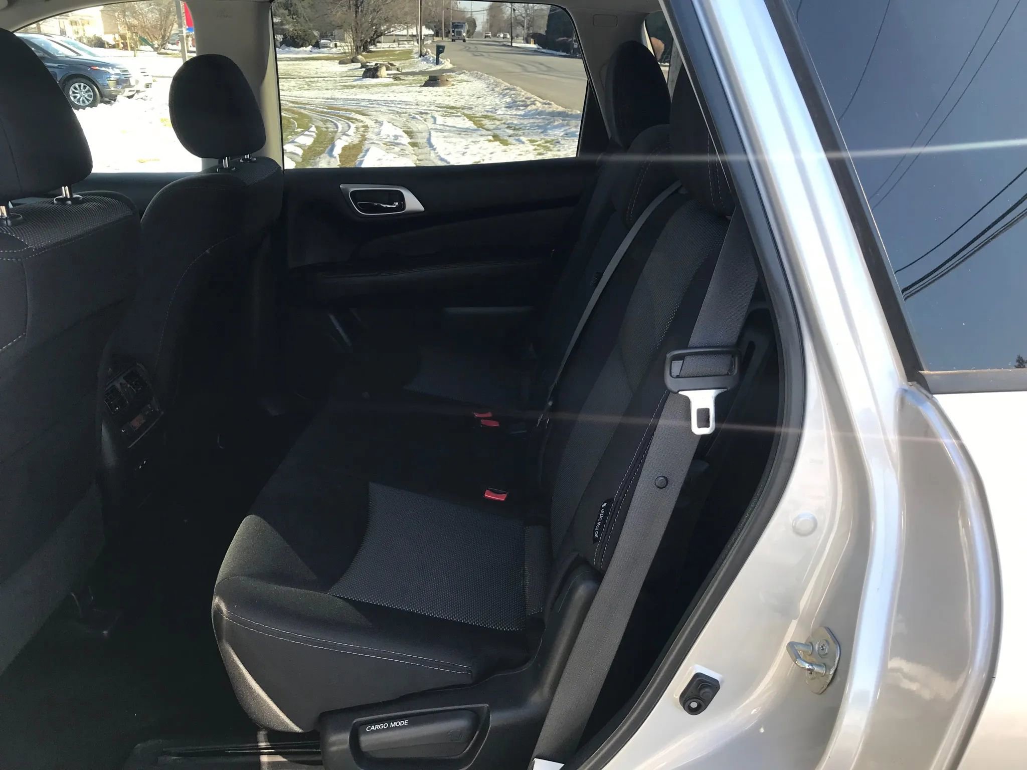 Used 2020 Nissan Pathfinder S image 33