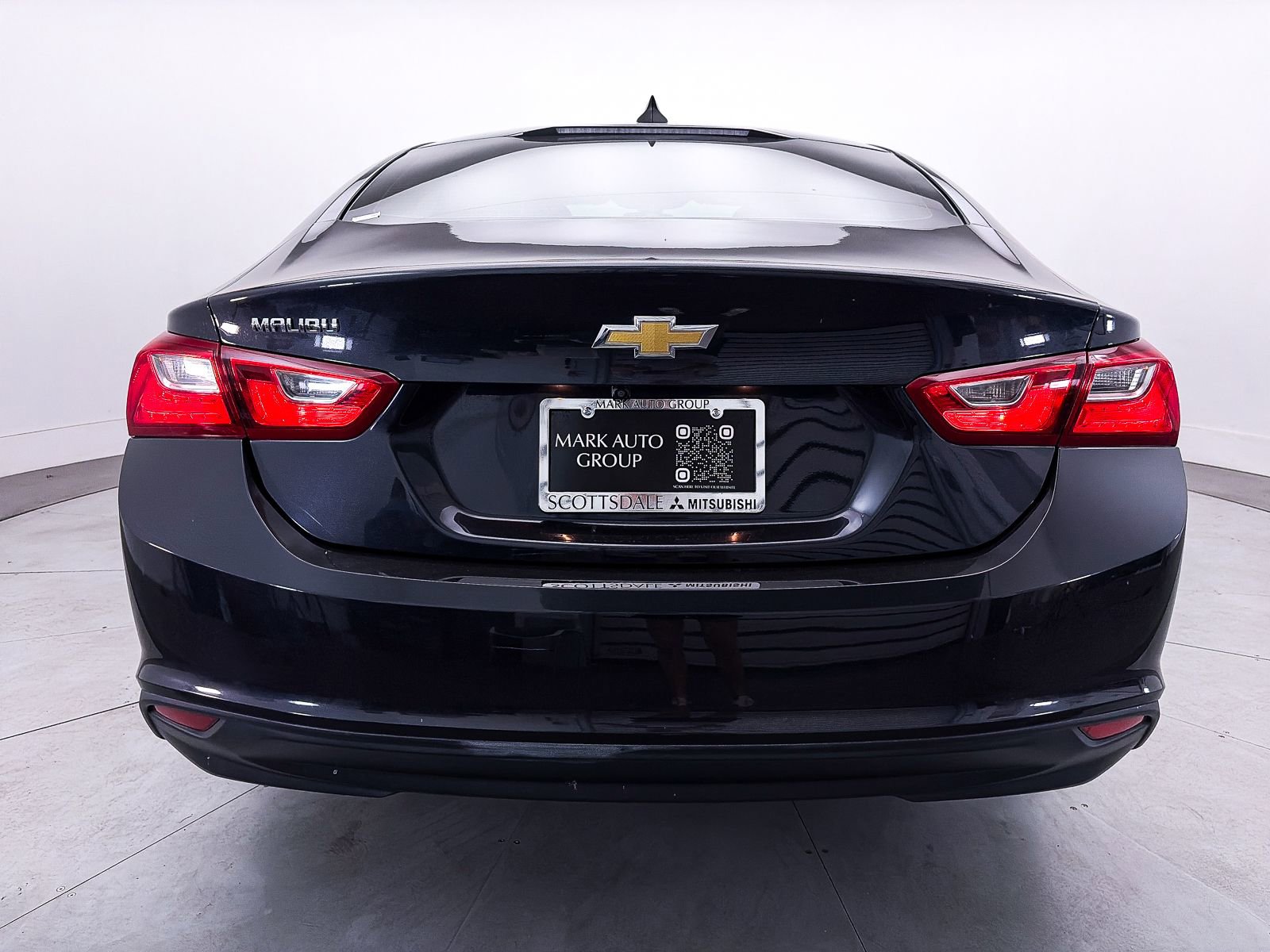 Used 2022 Chevrolet Malibu LS FWD image 12