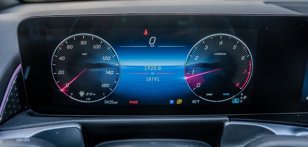 Used 2024 Mercedes-Benz GLB 250 4MATIC image 10