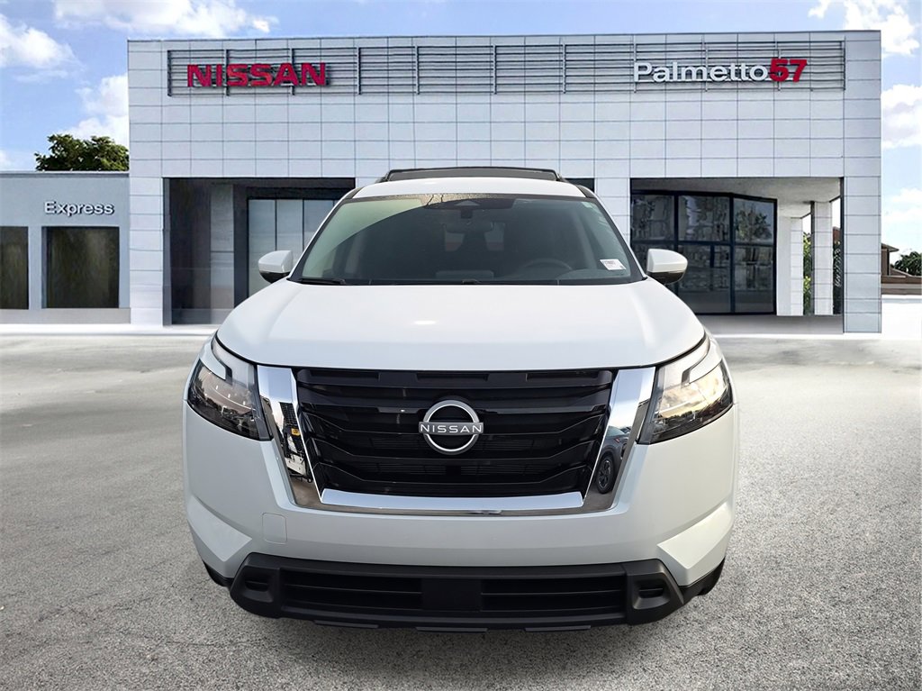 New 2025 Nissan Pathfinder SV w/ Cargo Package image 2