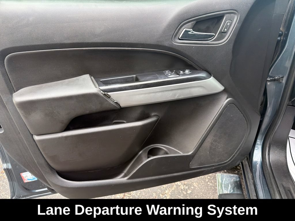 Used 2020 Chevrolet Colorado LT w/ Safety Package RWD image 12