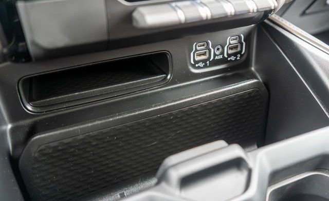 Used 2022 RAM 1500 Limited w/ Body-Colour Bumper Group image 32