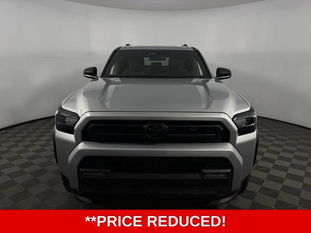 Used 2025 Toyota 4Runner SR5 AWD/4WD image 2