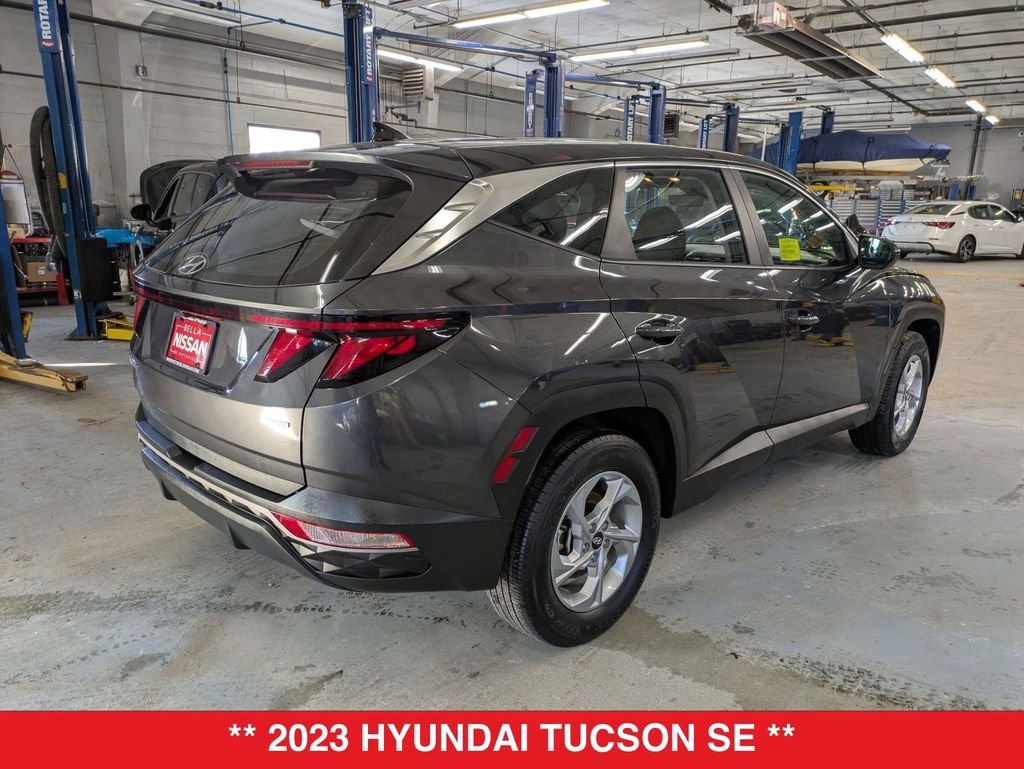 Used 2023 Hyundai Tucson SE image 4
