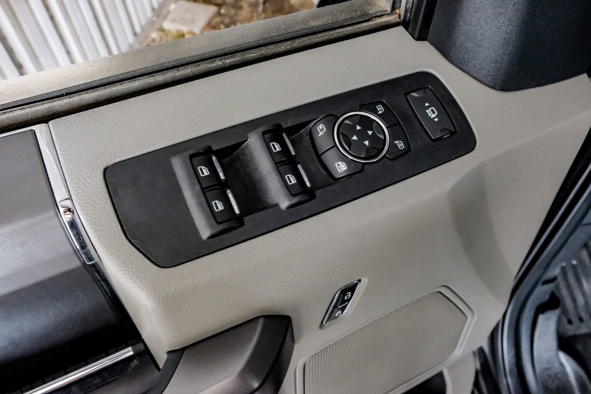 Used 2022 Ford F350 XLT w/ XLT Premium Package AWD/4WD image 44