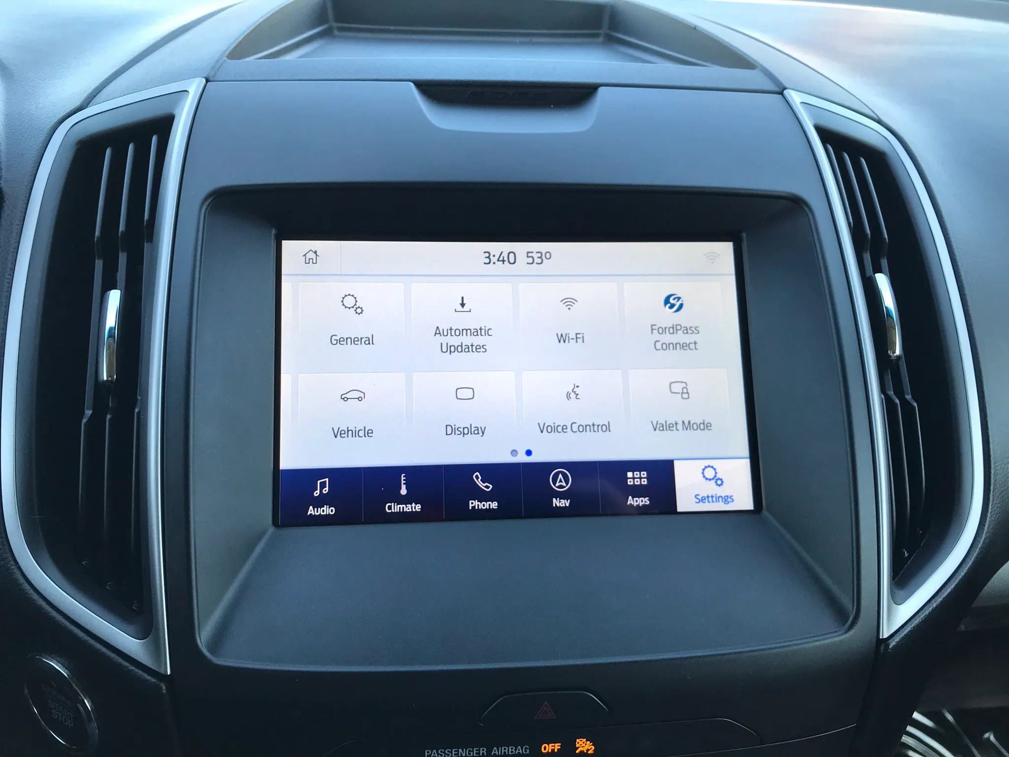 Used 2020 Ford Edge SEL w/ Cold Weather Package image 29