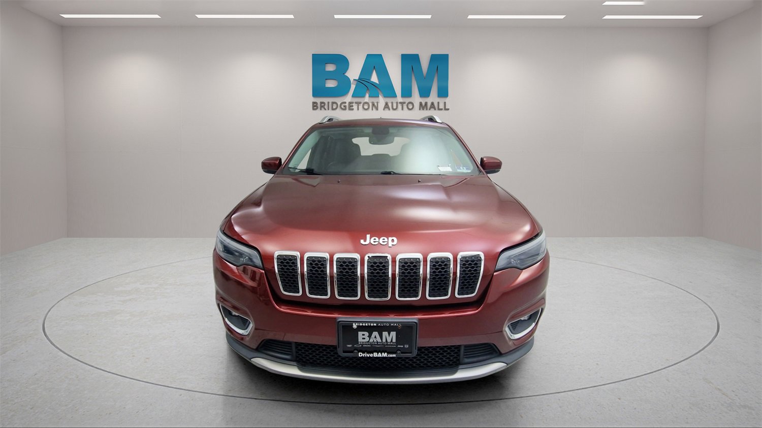 Used 2019 Jeep Cherokee Limited image 2